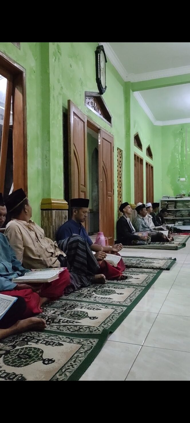 
					“Di Tengah Sepinya Jamaah, Semangat Mengaji Tetap Menyala di Masjid Al-Istiqamah Karadenan”